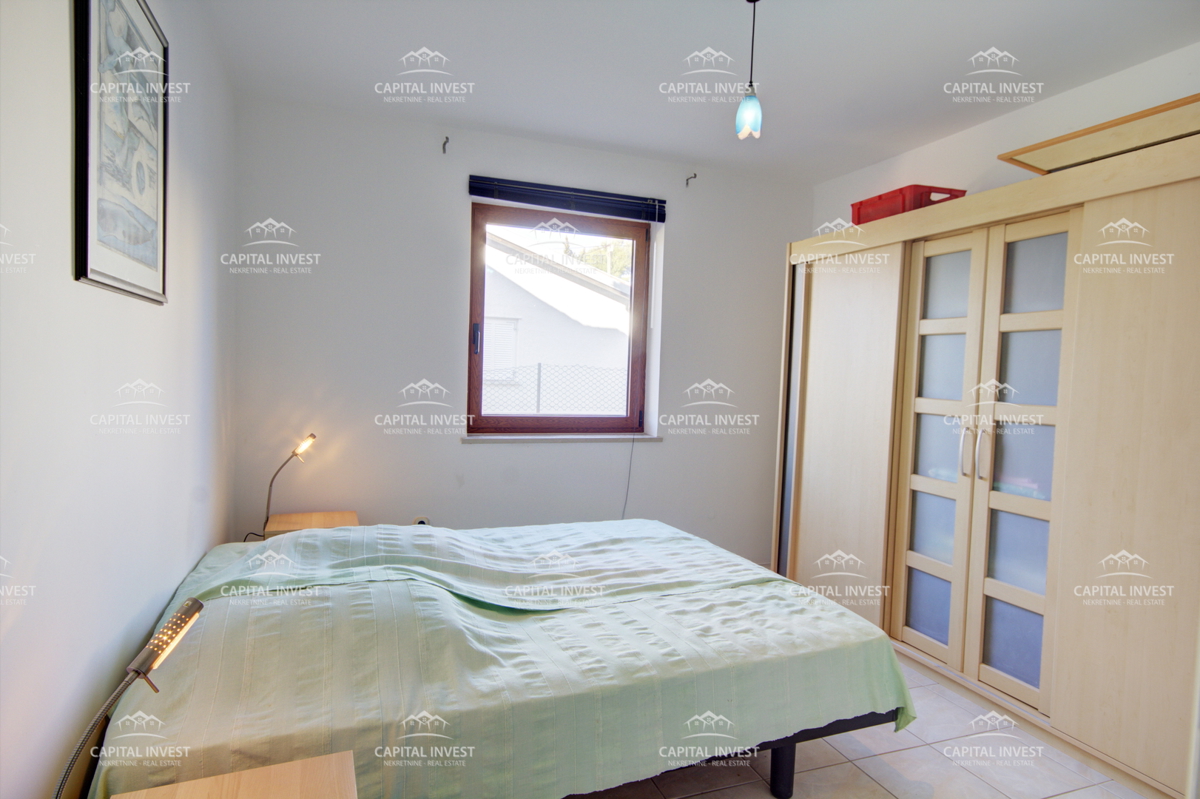 Hiša z veliko zemljiščem blizu morja, Medulin, Istra