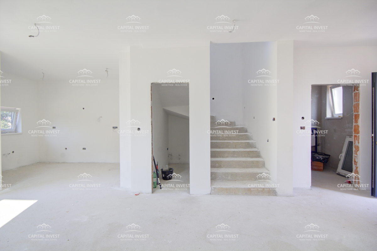 Dvoetažno stanovanje, Istra, Ližnjan