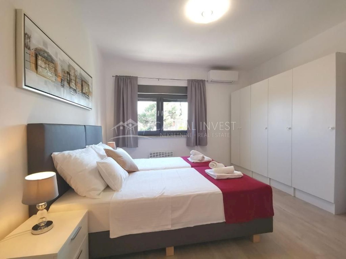 Apartma z vrtom in garažo, v centru Pule, Istra