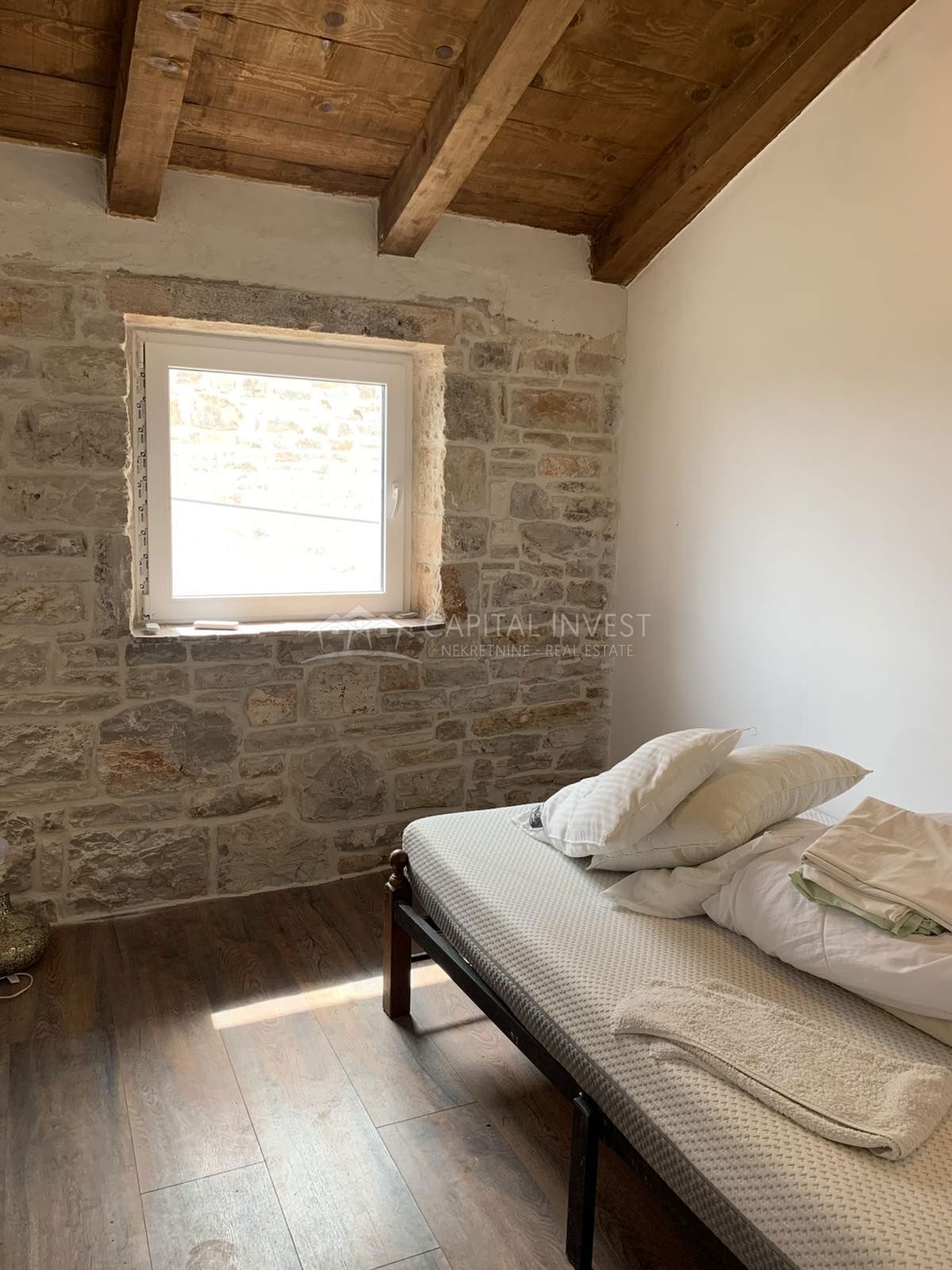 Kamnita hiša, Marčana, Istra