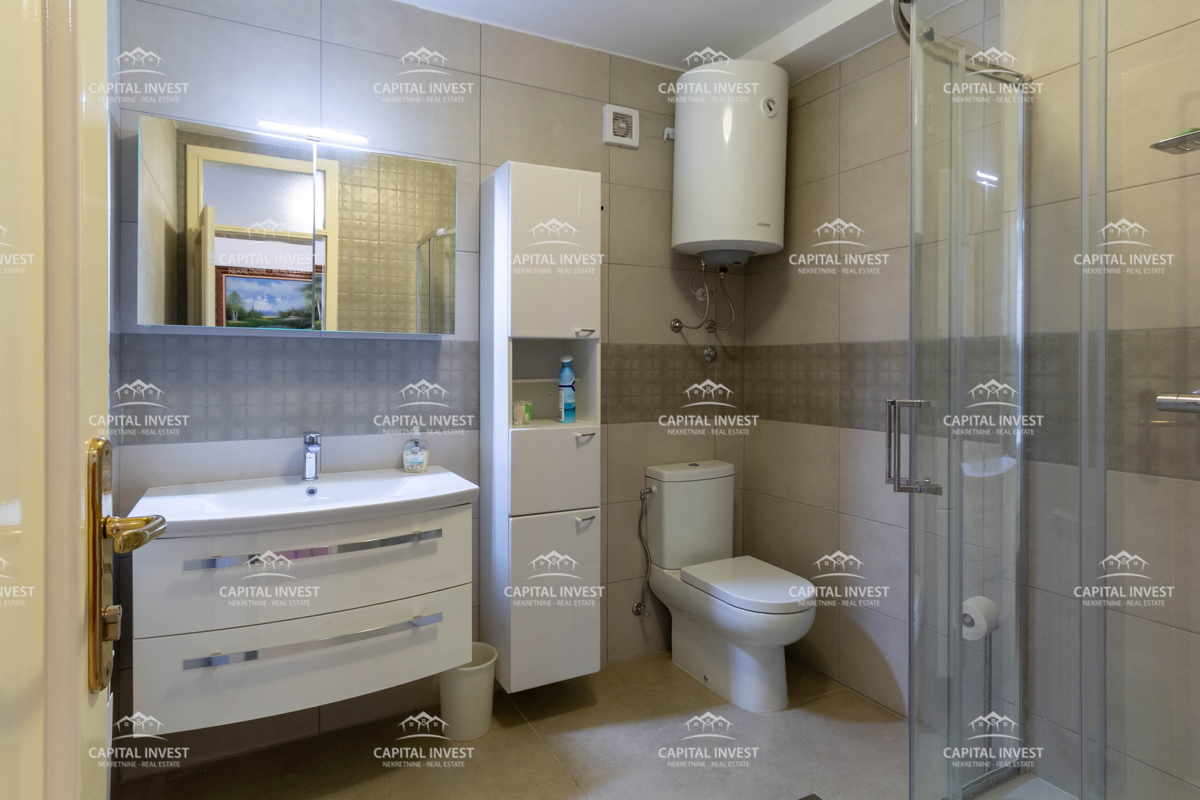 Dvoposteljno stanovanje, terasa, Pula, Veruda