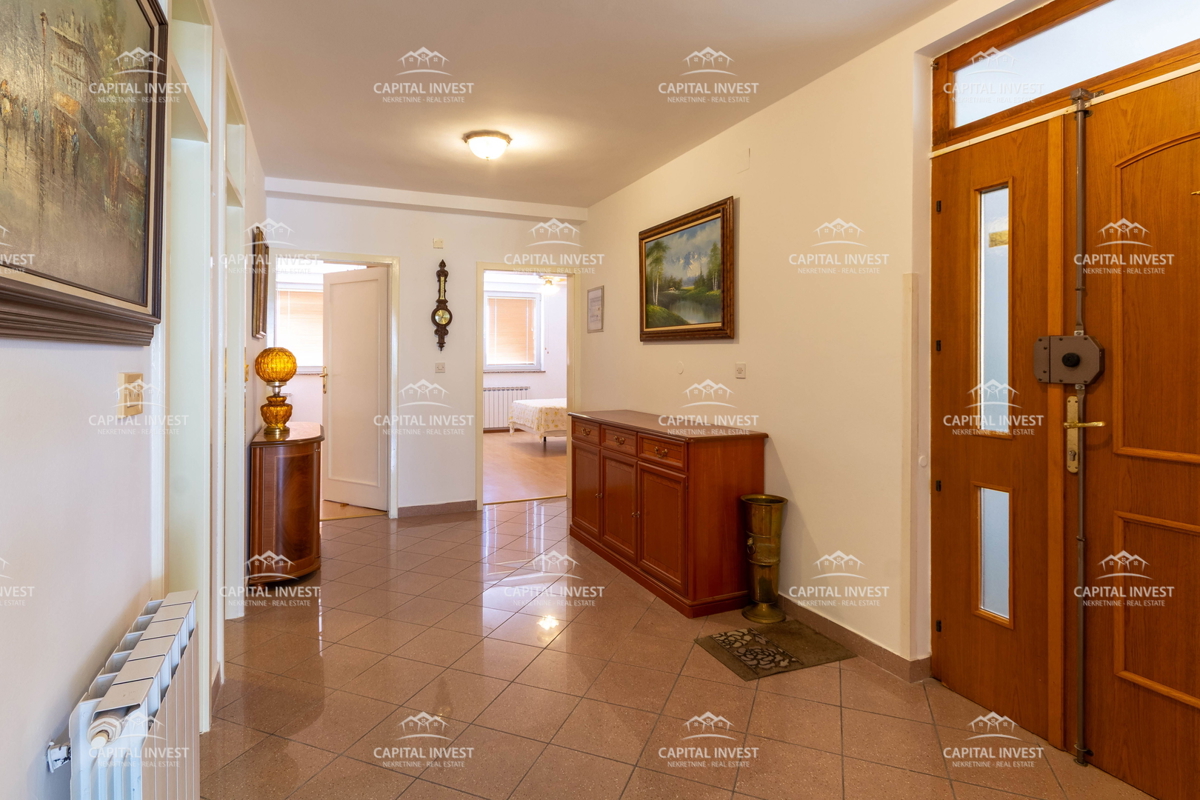 Dvoposteljno stanovanje, terasa, Pula, Veruda