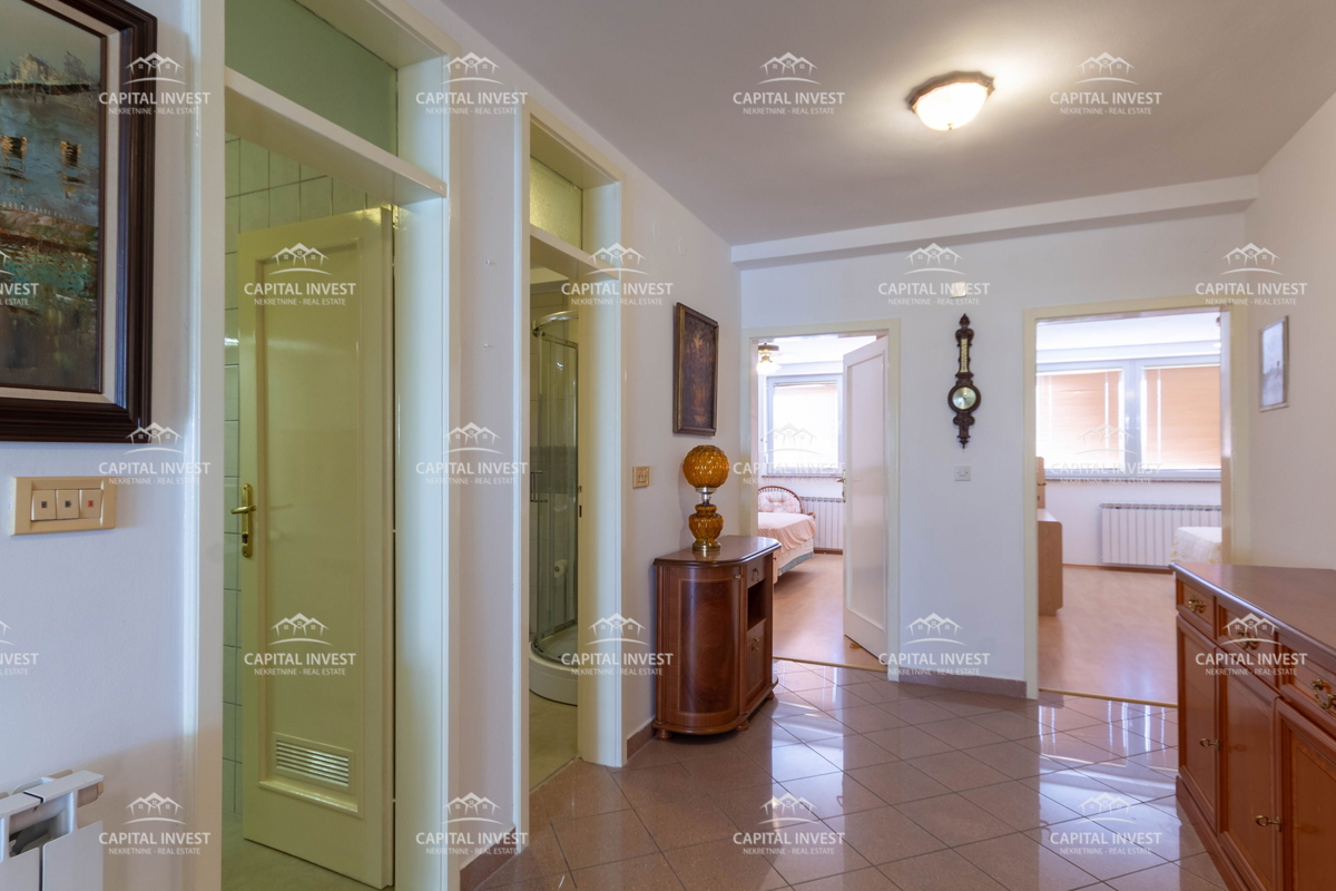 Dvoposteljno stanovanje, terasa, Pula, Veruda