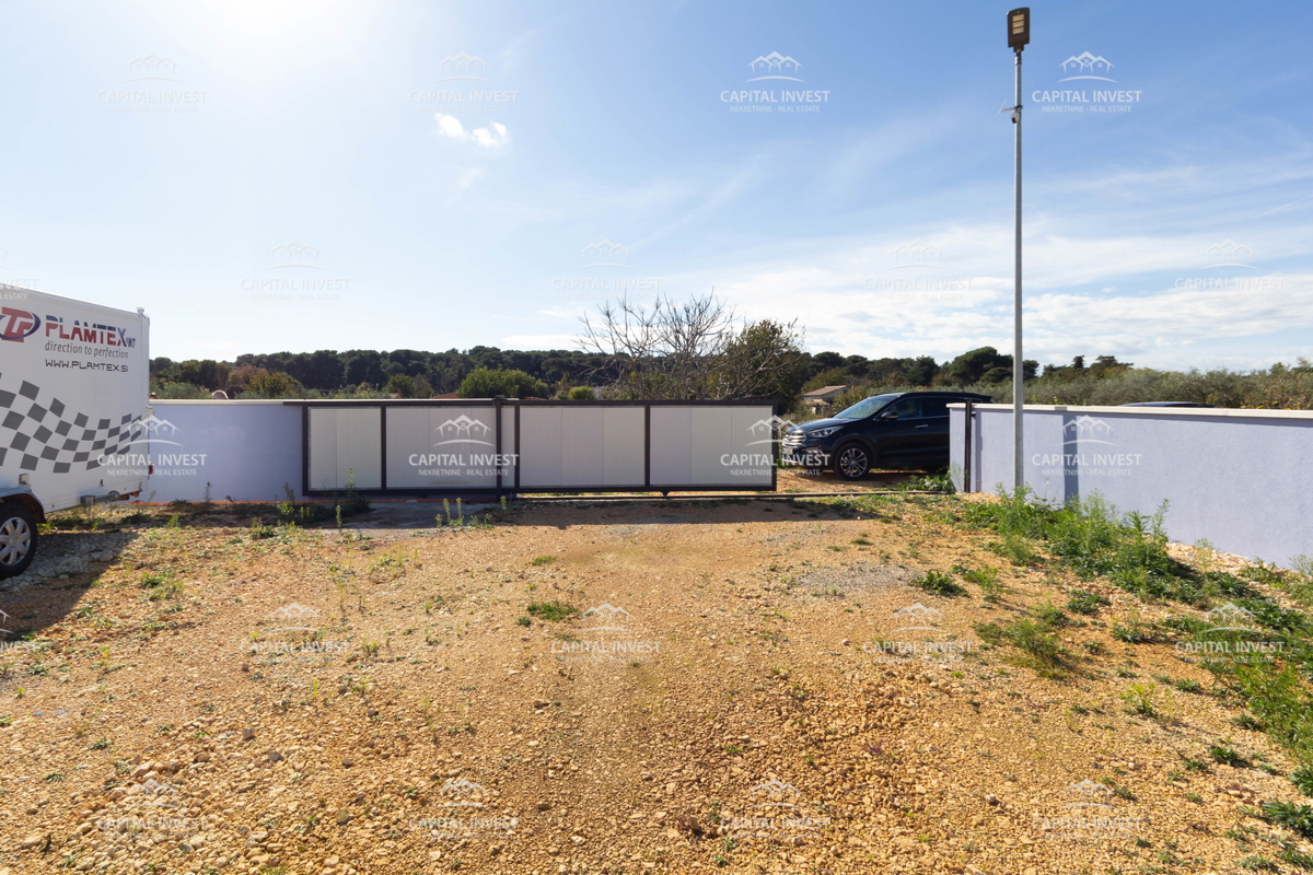 Kmetijsko zemljišče, ograjeno, Pula, Istra