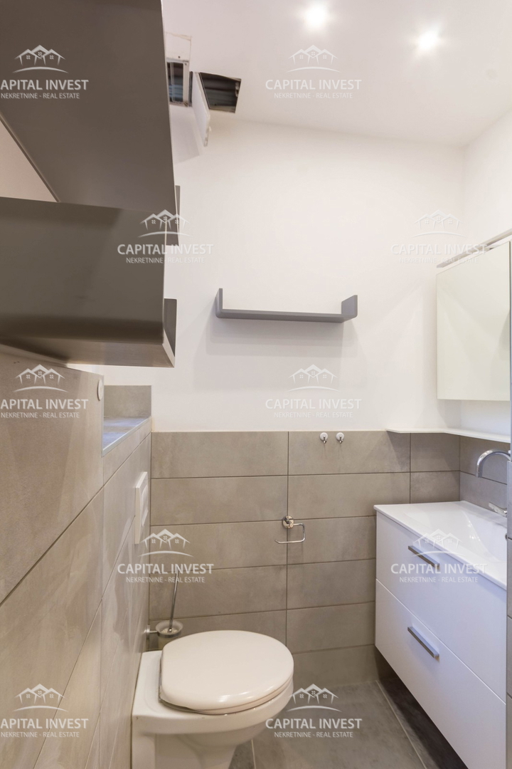 Dvosobno stanovanje, središče Pule, Istra