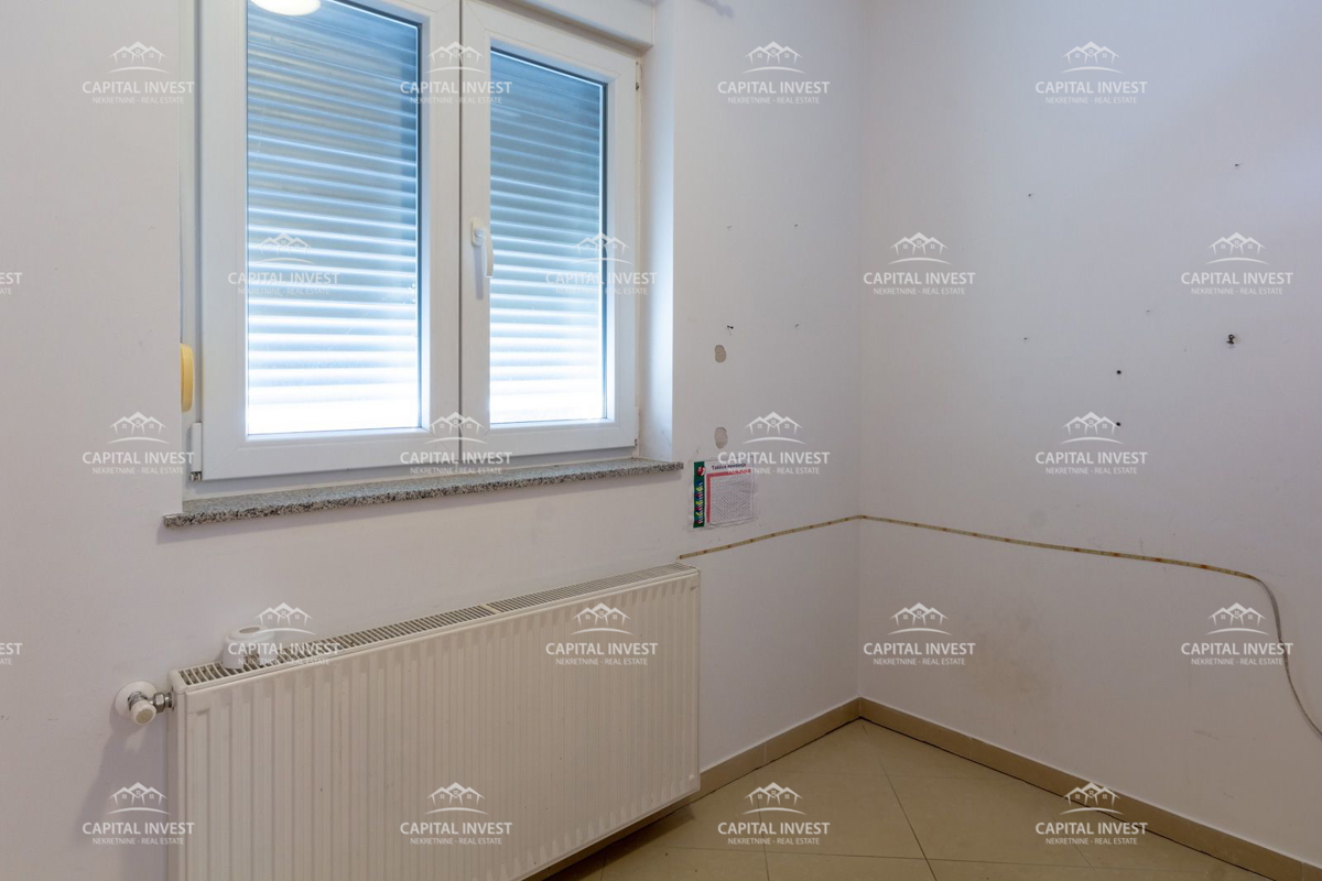 Dvosobno stanovanje, prvo nadstropje, Pula, Istra