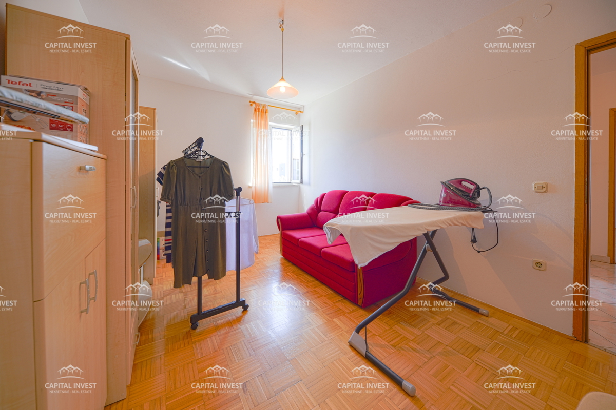 Trosobno stanovanje, garaža, Pula, Istra