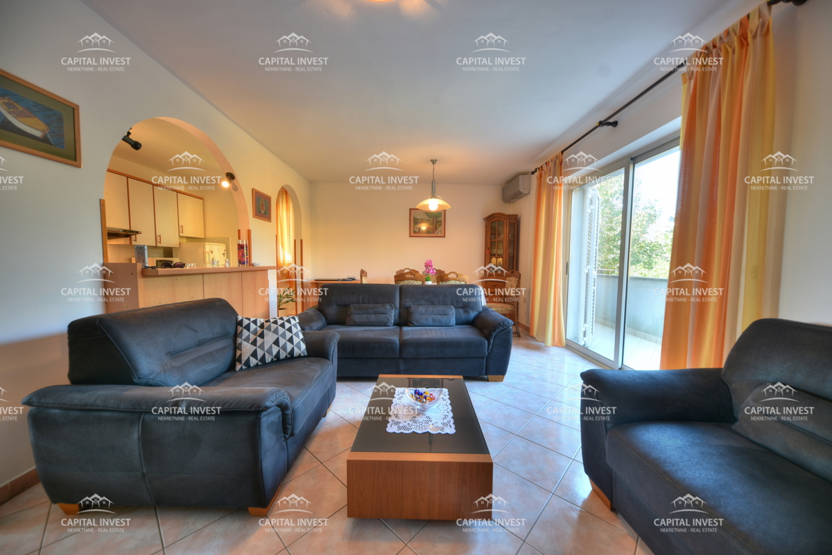 Trosobno stanovanje, garaža, Pula, Istra