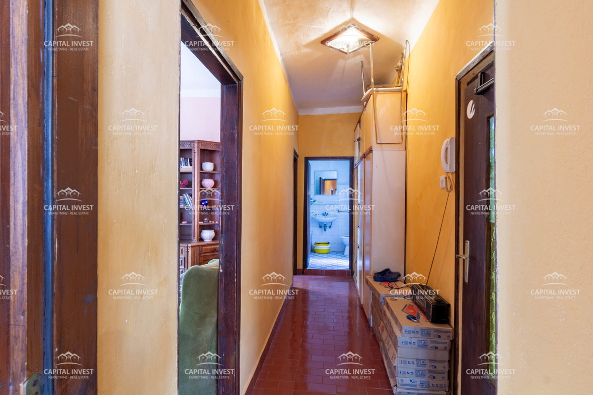 Štirisobno stanovanje v samem središču Pule, Istra