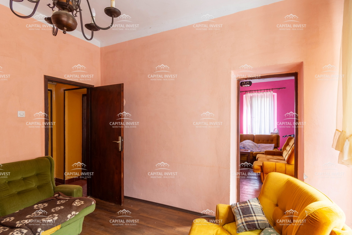 Štirisobno stanovanje v samem središču Pule, Istra