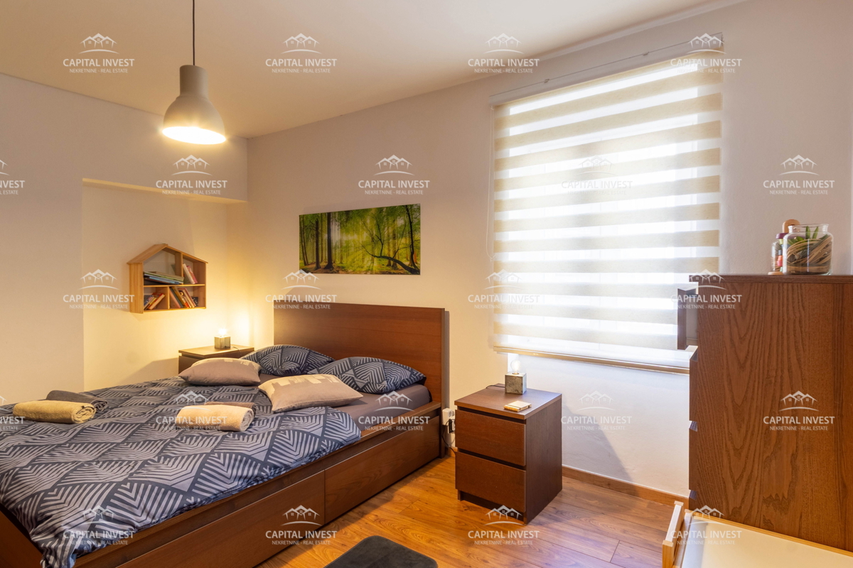 Stan 50 m od obale, Pula