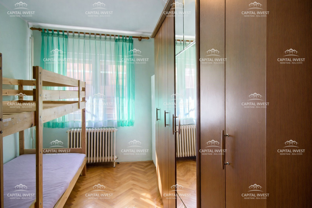 Stanovanje, dvosobno, balkon, Center, Pula, Istra