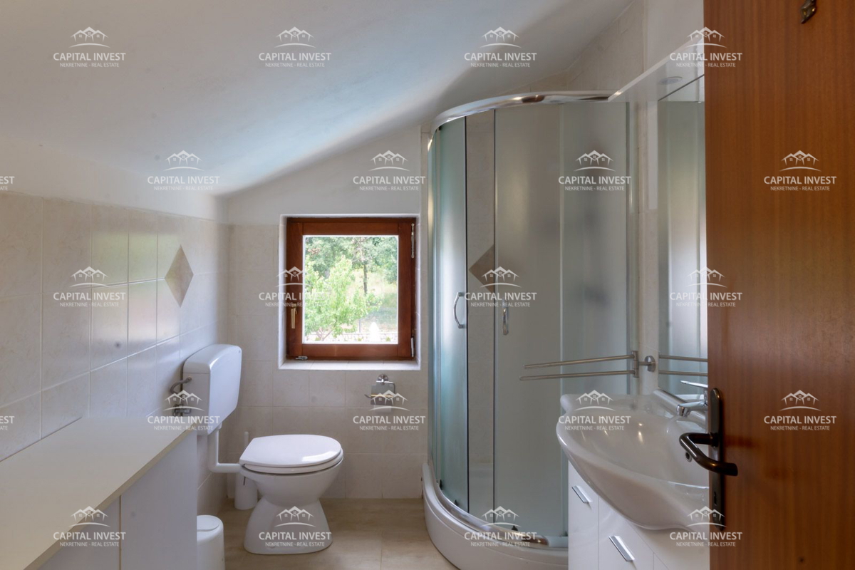 Hiša s bazenom, okolica Vodnjana, Istra