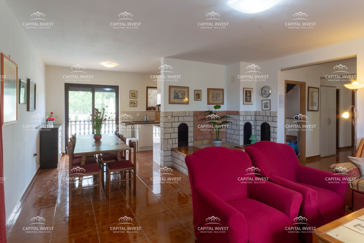 Hiša s bazenom, okolica Vodnjana, Istra