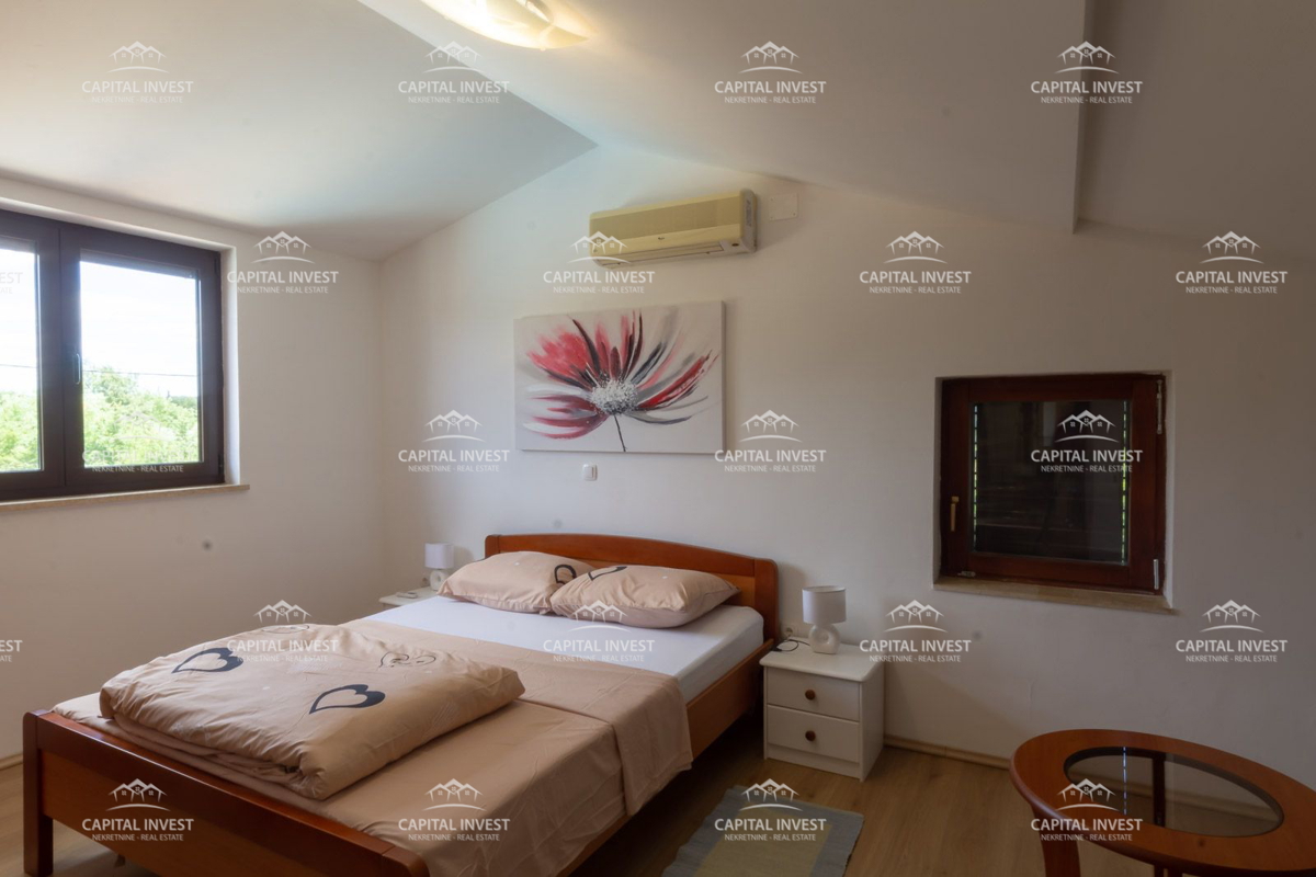 Hiša s bazenom, okolica Vodnjana, Istra