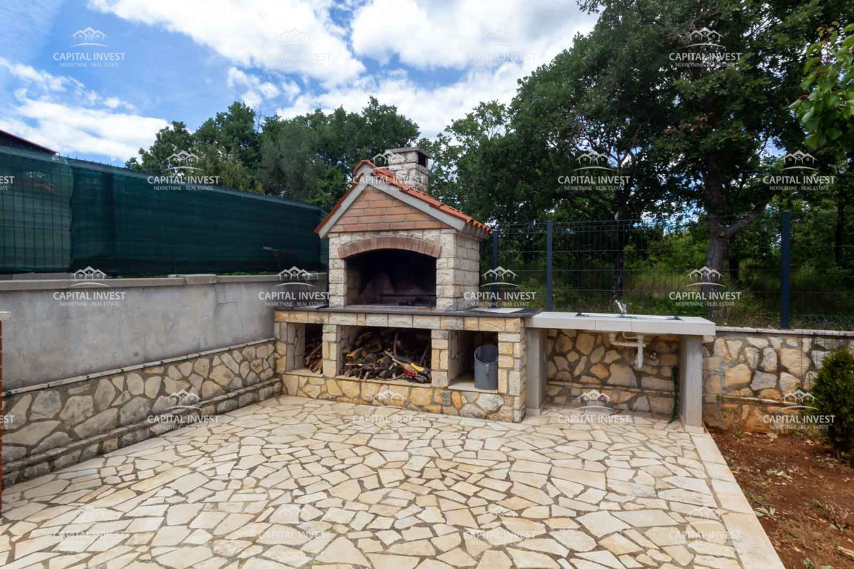 Hiša s bazenom, okolica Vodnjana, Istra