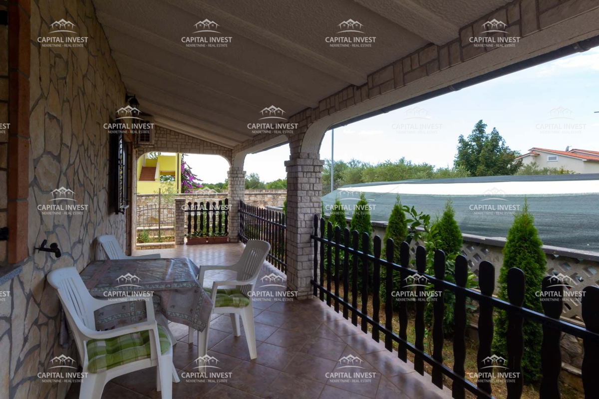 Hiša s bazenom, okolica Vodnjana, Istra