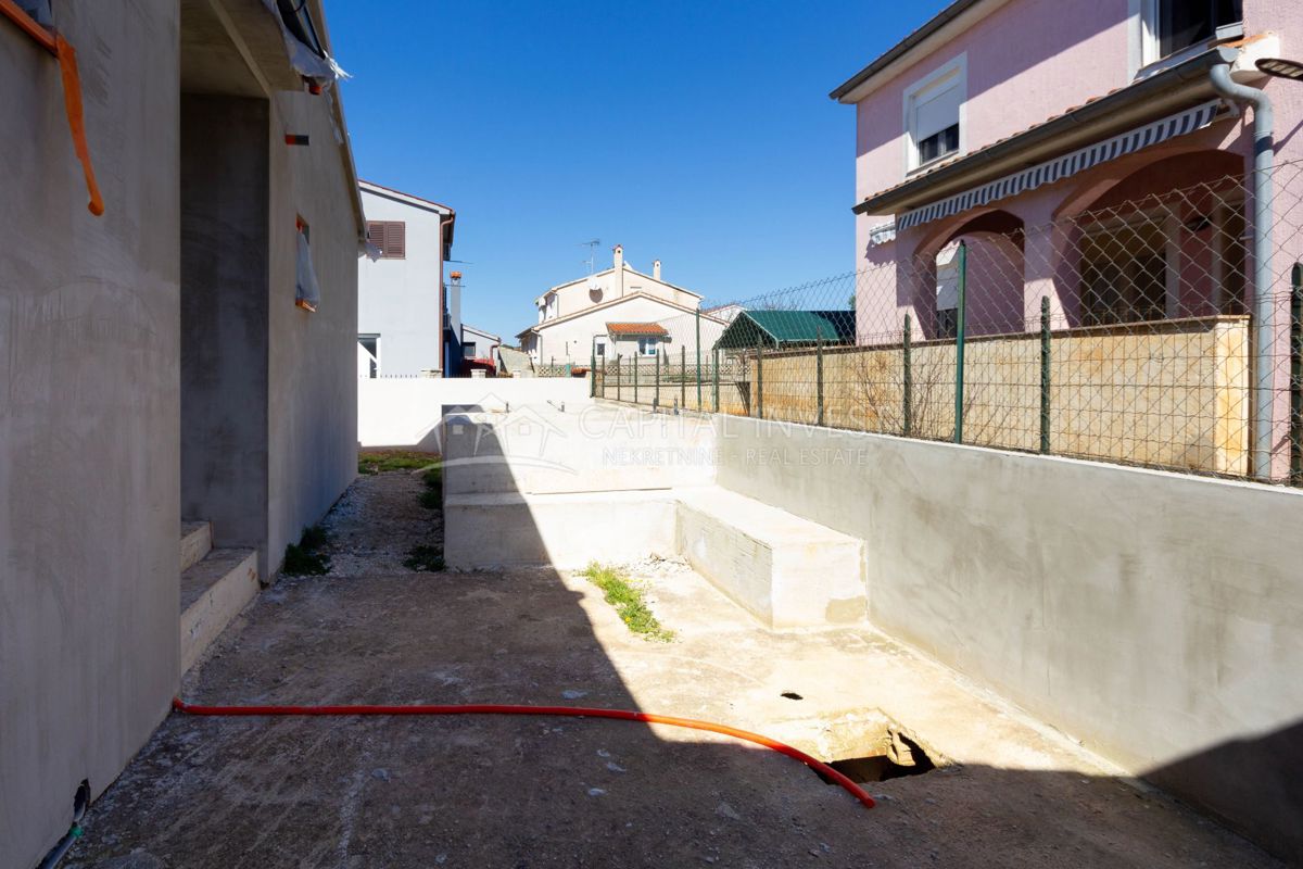 Samostojna hiša z garažo, Pula, Istra