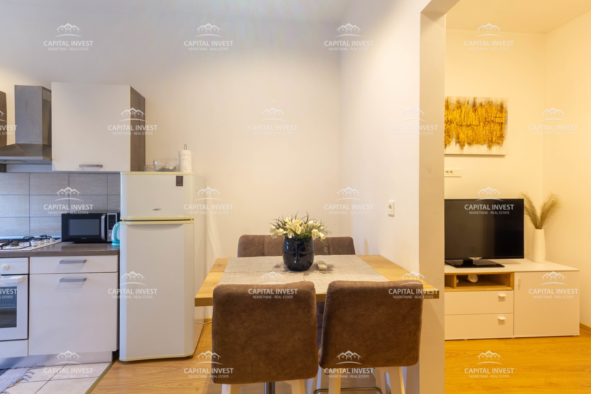 Čarobno dvoprostorsko stanovanje, Pula, Istra