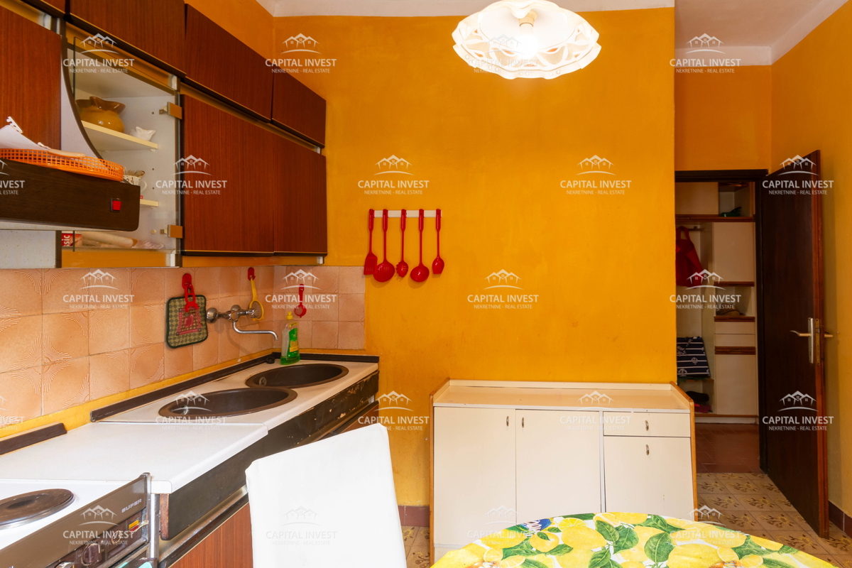 Štirisobno stanovanje v samem središču Pule, Istra