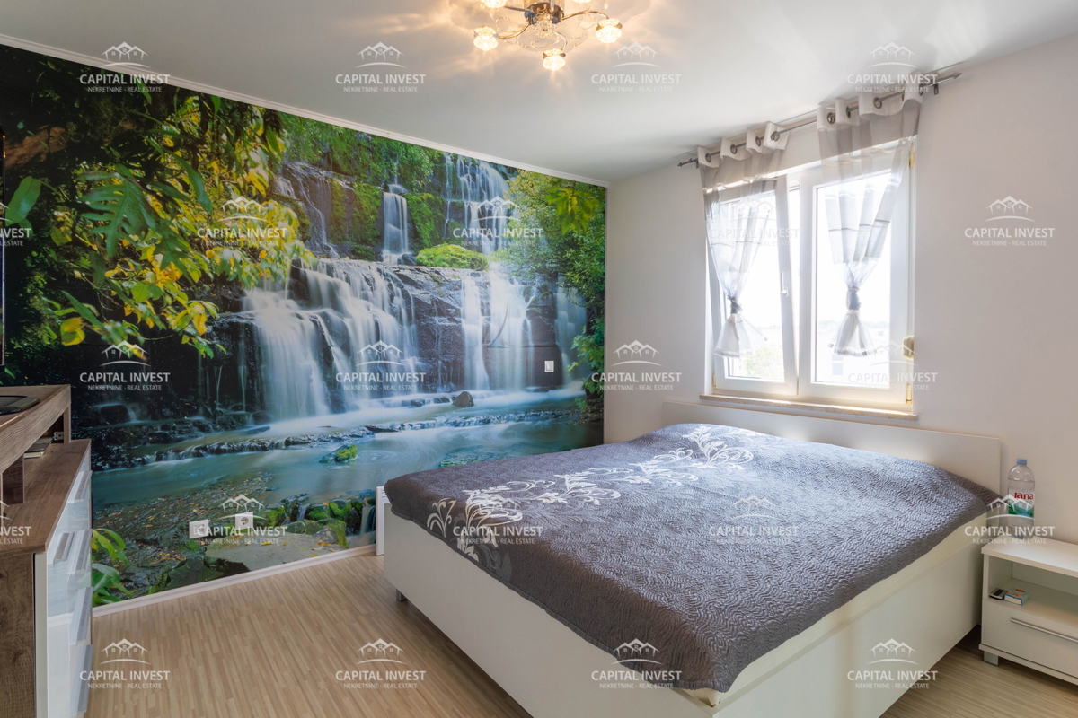 Dvoetažno stanovanje, tri terase, Pula, Šijana