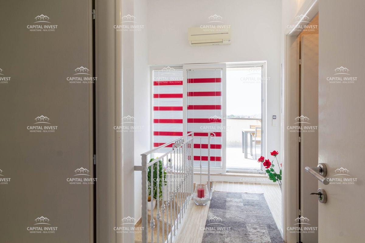 Dvoetažno stanovanje, tri terase, Pula, Šijana