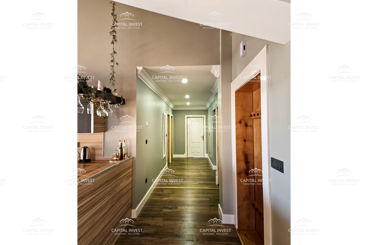 Hiša z bazenom na prostorni zemlji, Štokovci, Istra