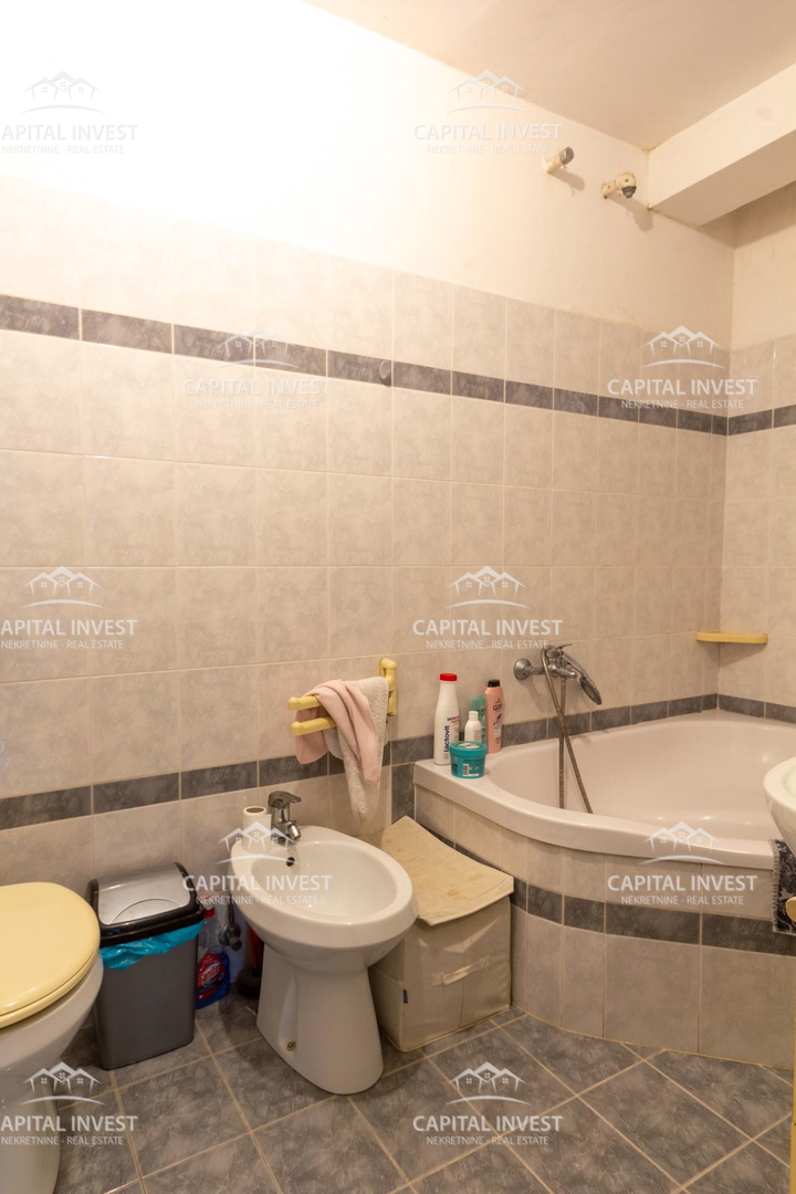 Štirisobno stanovanje, pogled na morje, Pula, Istra