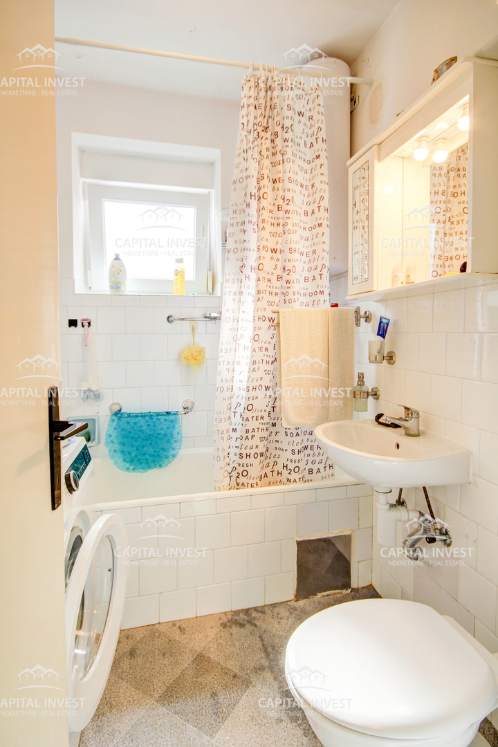 Stanovanje, štirisobno, dva balkona, Šijana, Pula, Istra