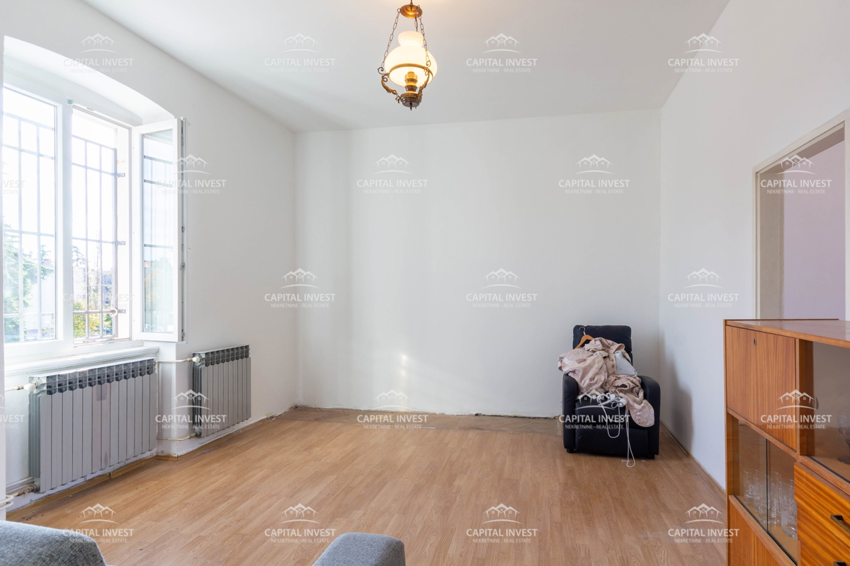 Štirisobno stanovanje z vrtom, Pula, Istra