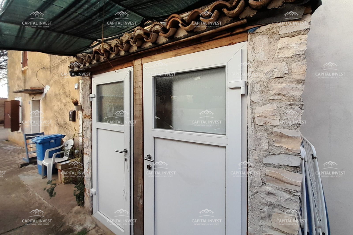 Vrstna hiša, zemljišče, Poreč, Istra