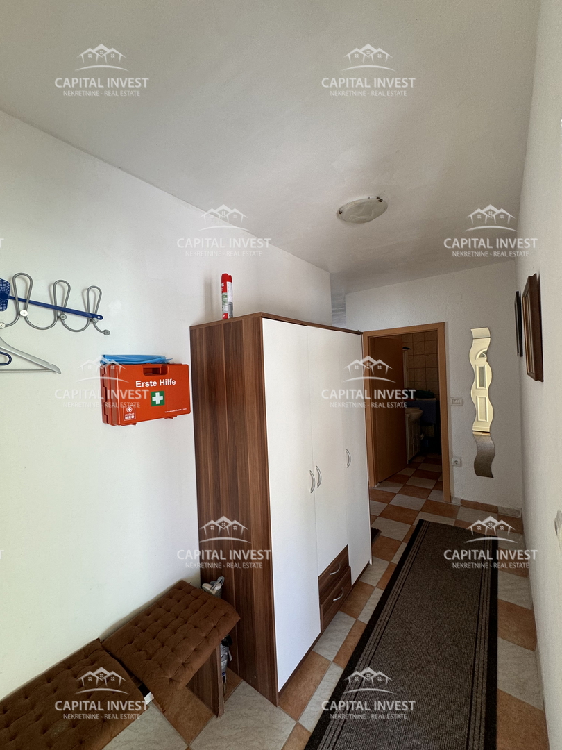 Hiša, trije stanovanji, terasa, Fažana, Istra