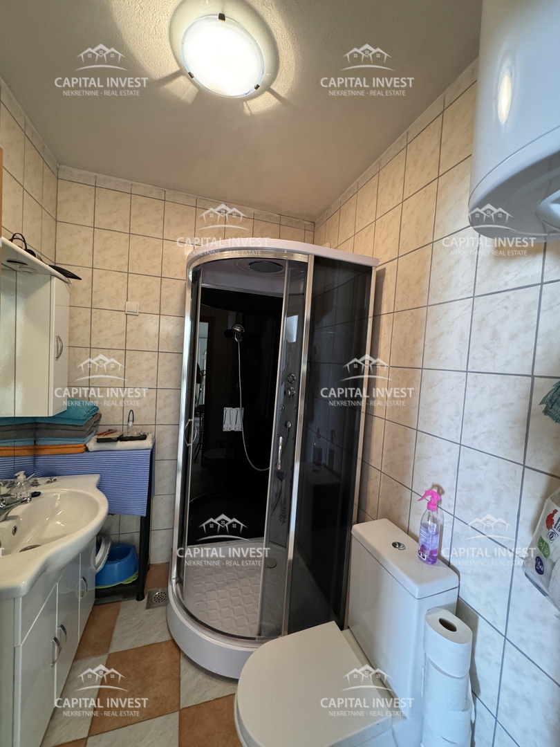 Hiša, trije stanovanji, terasa, Fažana, Istra