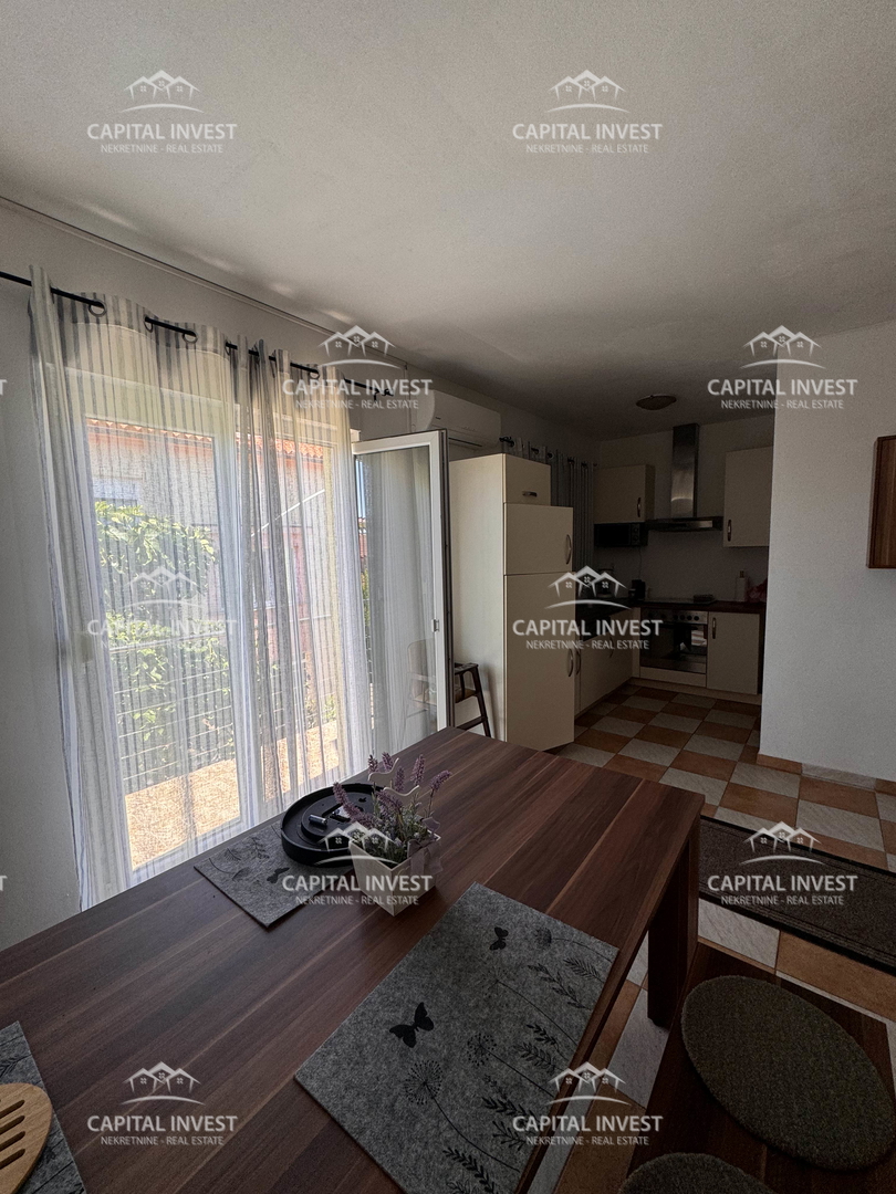 Hiša, trije stanovanji, terasa, Fažana, Istra