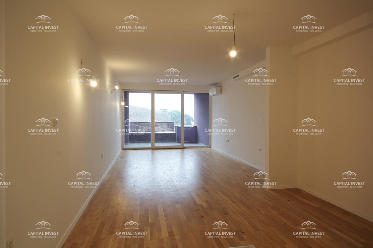 Stanovanje, trisobno, balkon, center, Pula, Istra