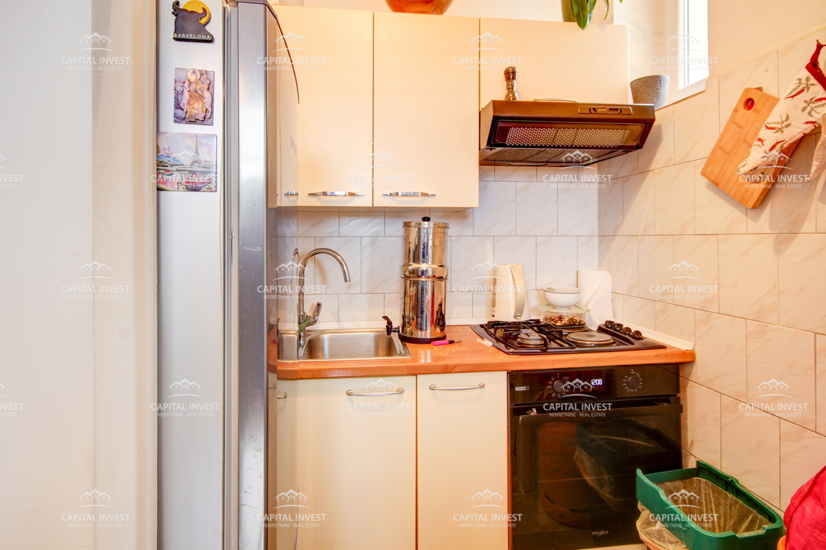 Stanovanje, trisobno, Center, Pula, Istra