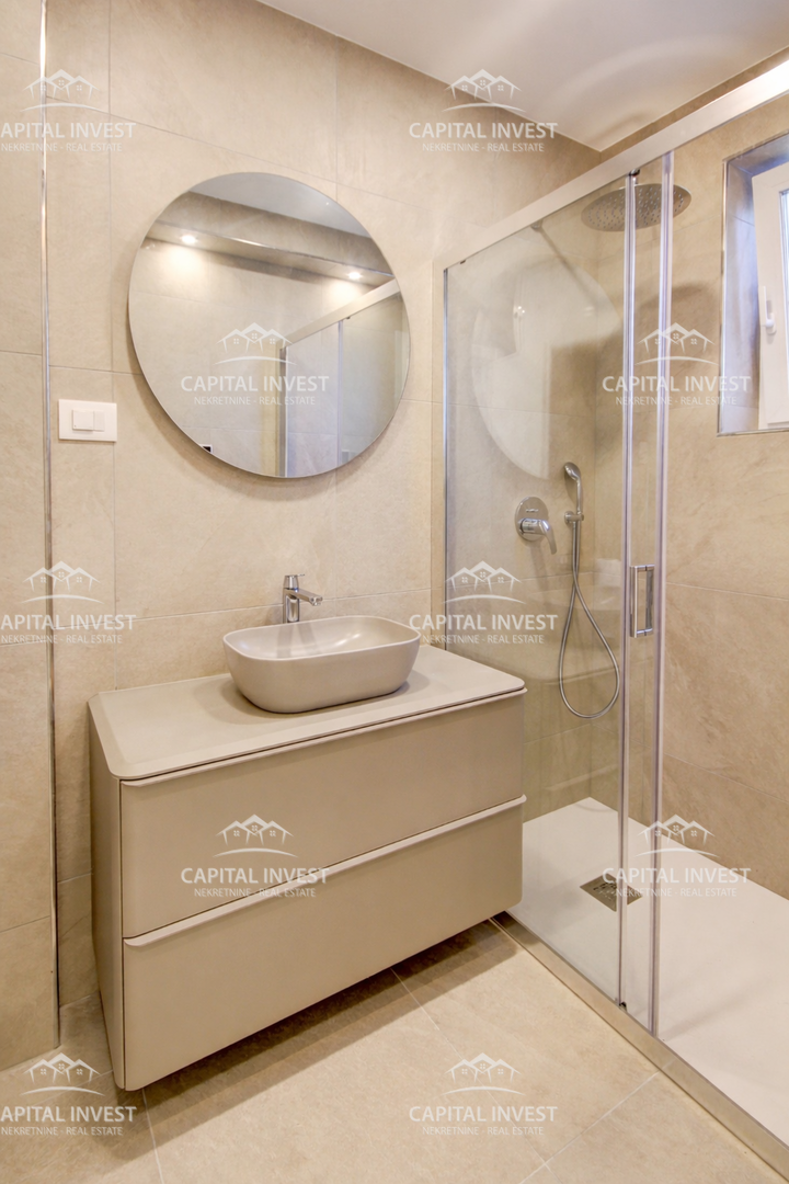 Stanovanje, trisobno, obnovljeno, center, Labin, Istra