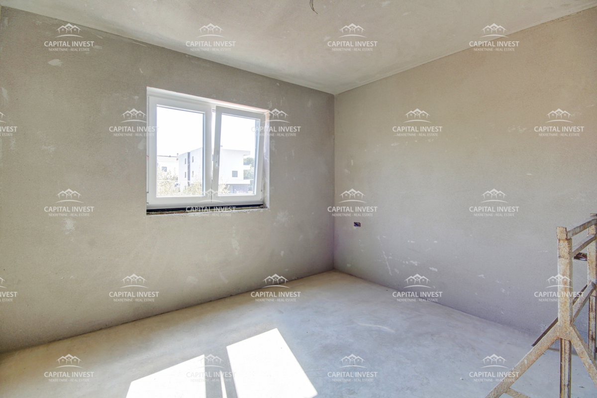 Stanovanje, v gradnji, trisobno, balkon, Pula, Istra