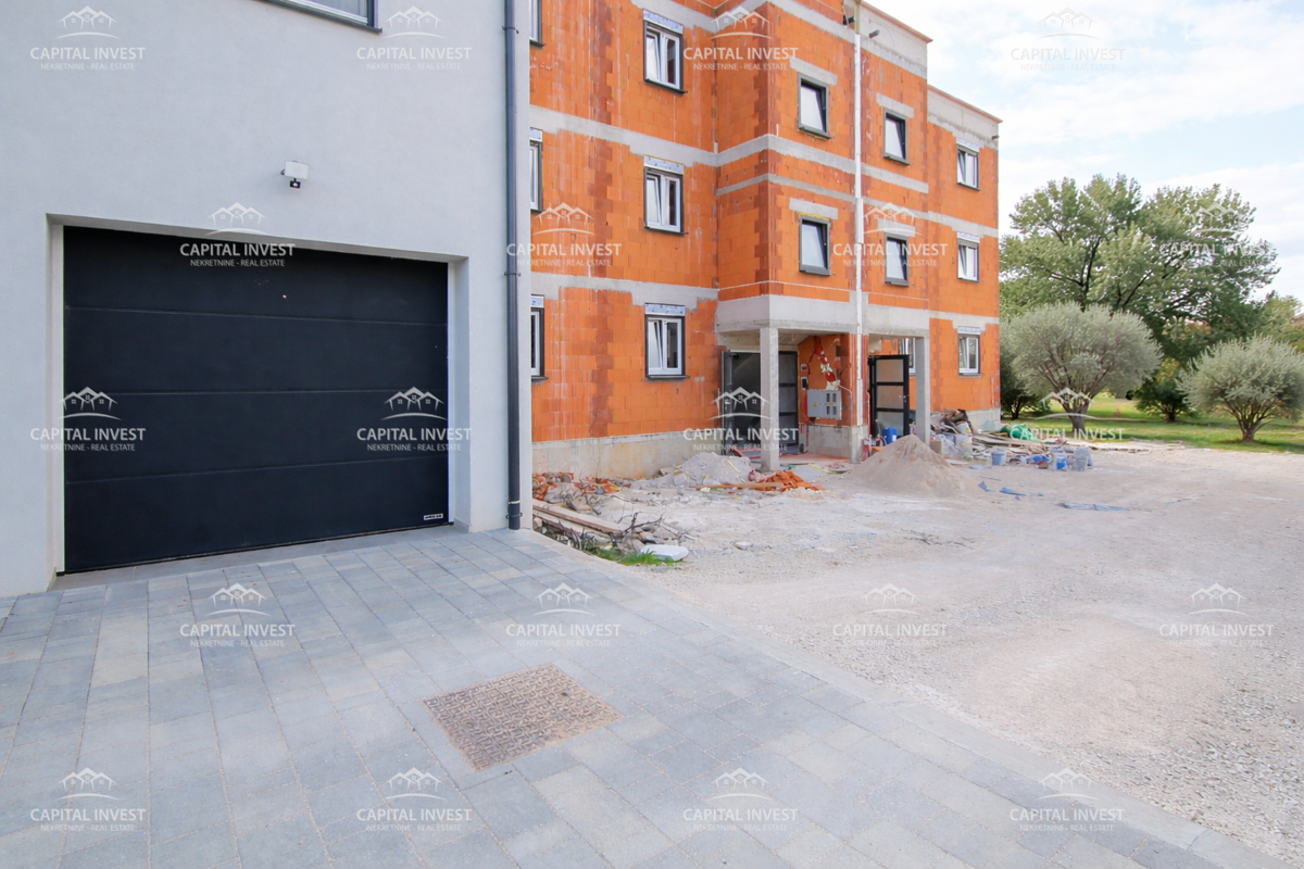 Stanovanje, v gradnji, trisobno, balkon, Pula, Istra