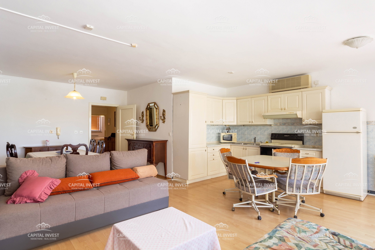 Dvoposteljno stanovanje, terasa, Pula, Veruda