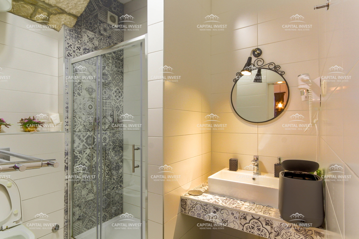 Stanovanje, trisobno, Center, Pula, Istra