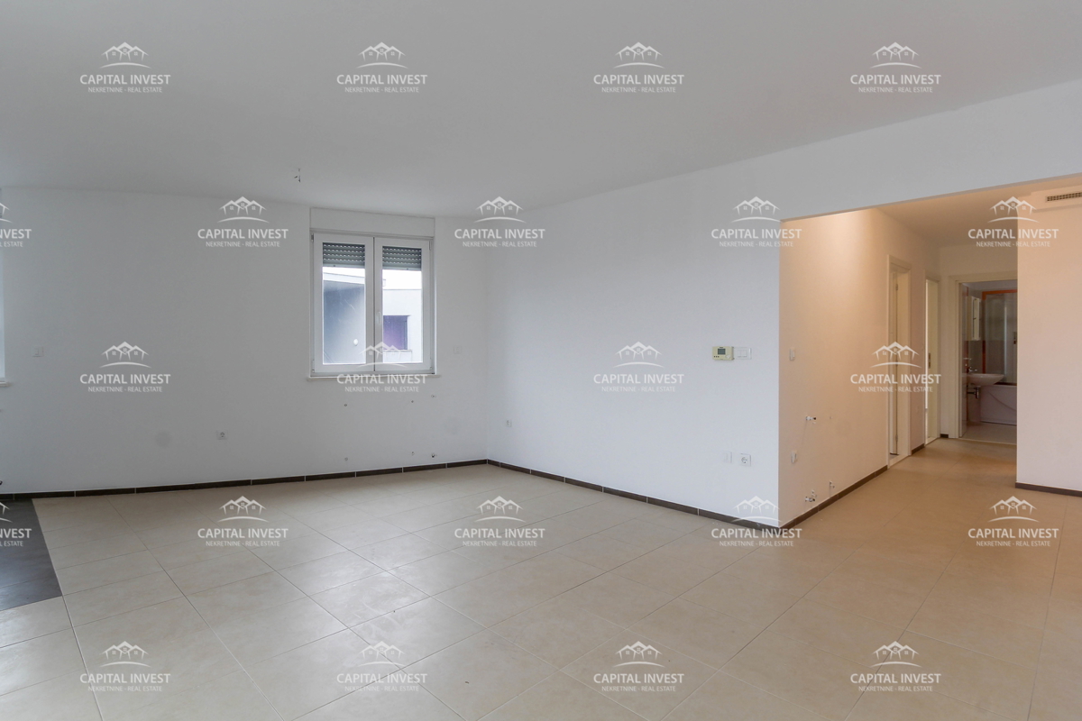 Stanovanje, trisobno, balkon, center, Pula, Istra