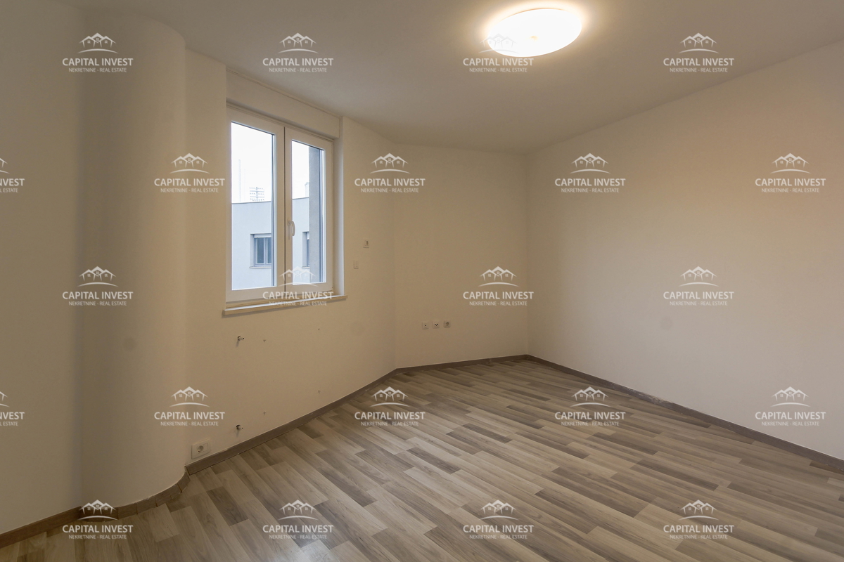 Stanovanje, trisobno, balkon, center, Pula, Istra