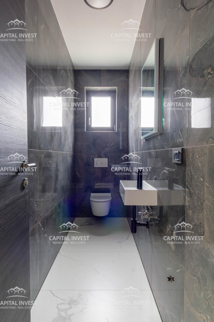 Trosobno stanovanje s teraso, Štinjan, Istra