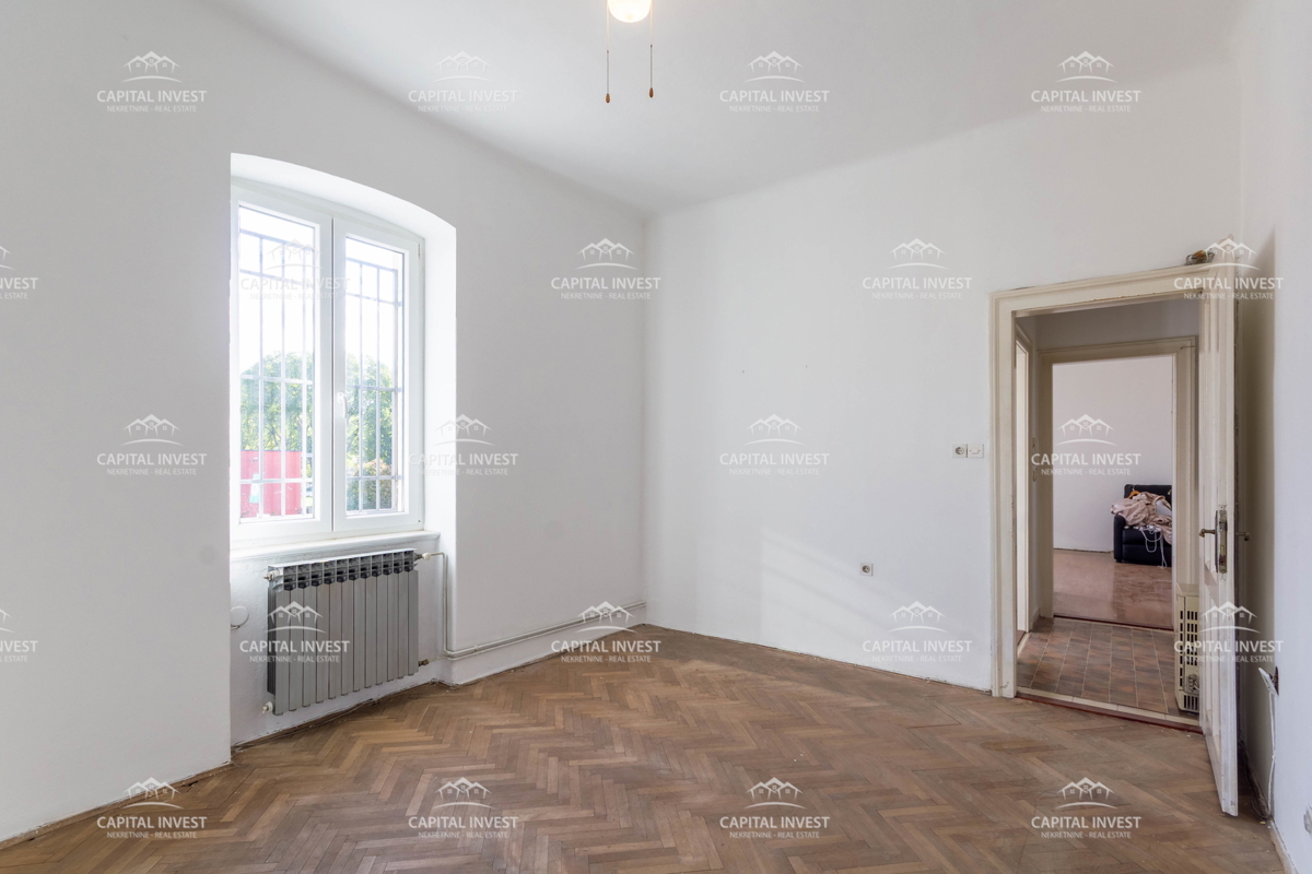 Štirisobno stanovanje z vrtom, Pula, Istra