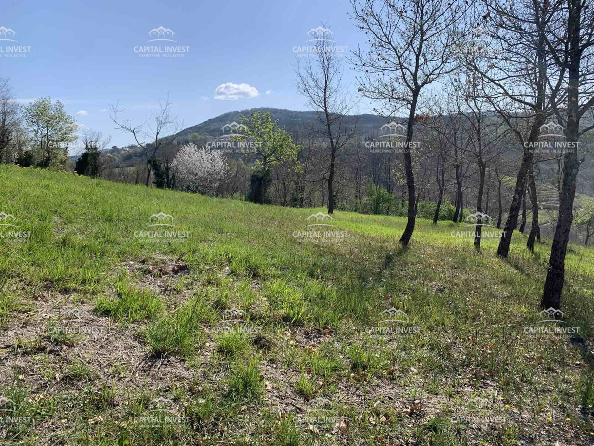 Gradbeno zemljišče, Motovun, Istra