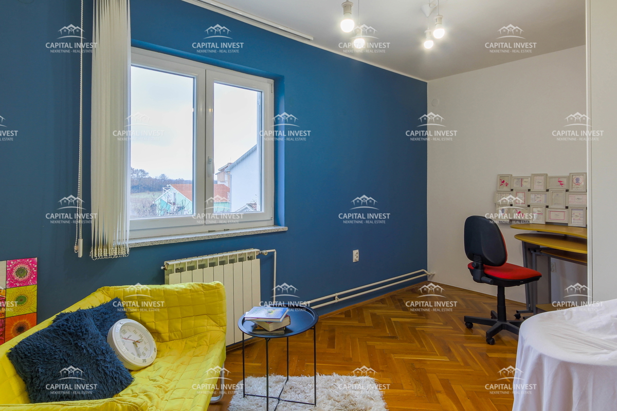 Stanovanje, trisobno, dvorišče, Pula, Istra