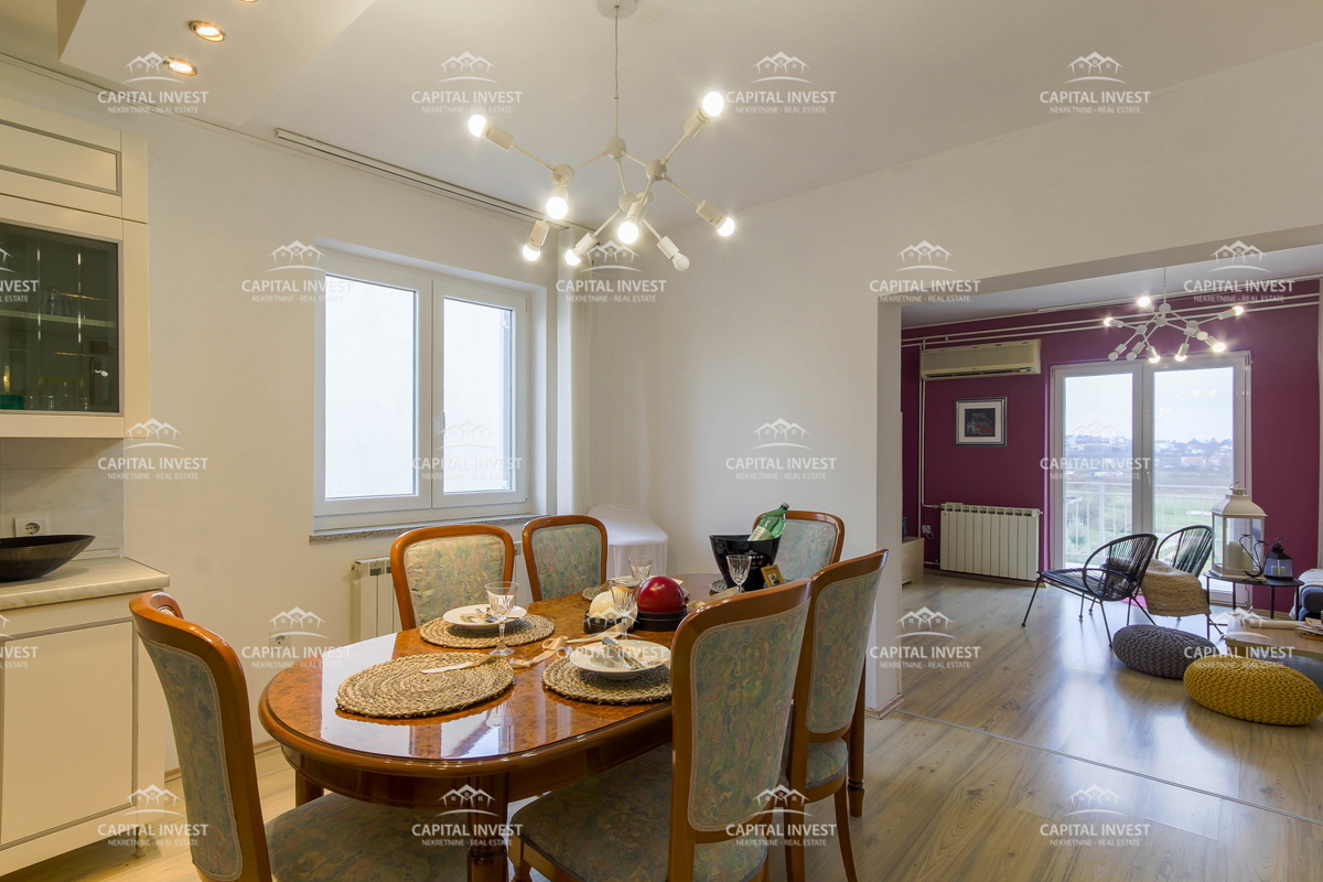 Stanovanje, trisobno, dvorišče, Pula, Istra