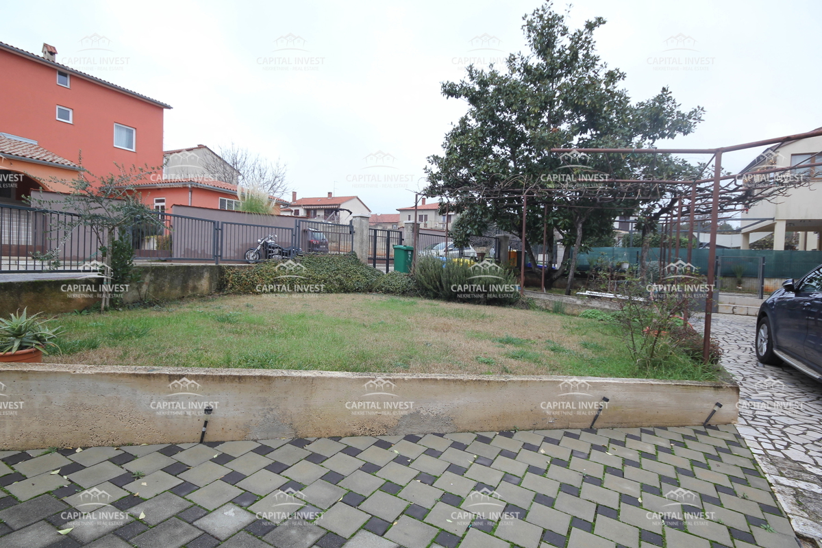 Stanovanje, trisobno, dvorišče, Pula, Istra