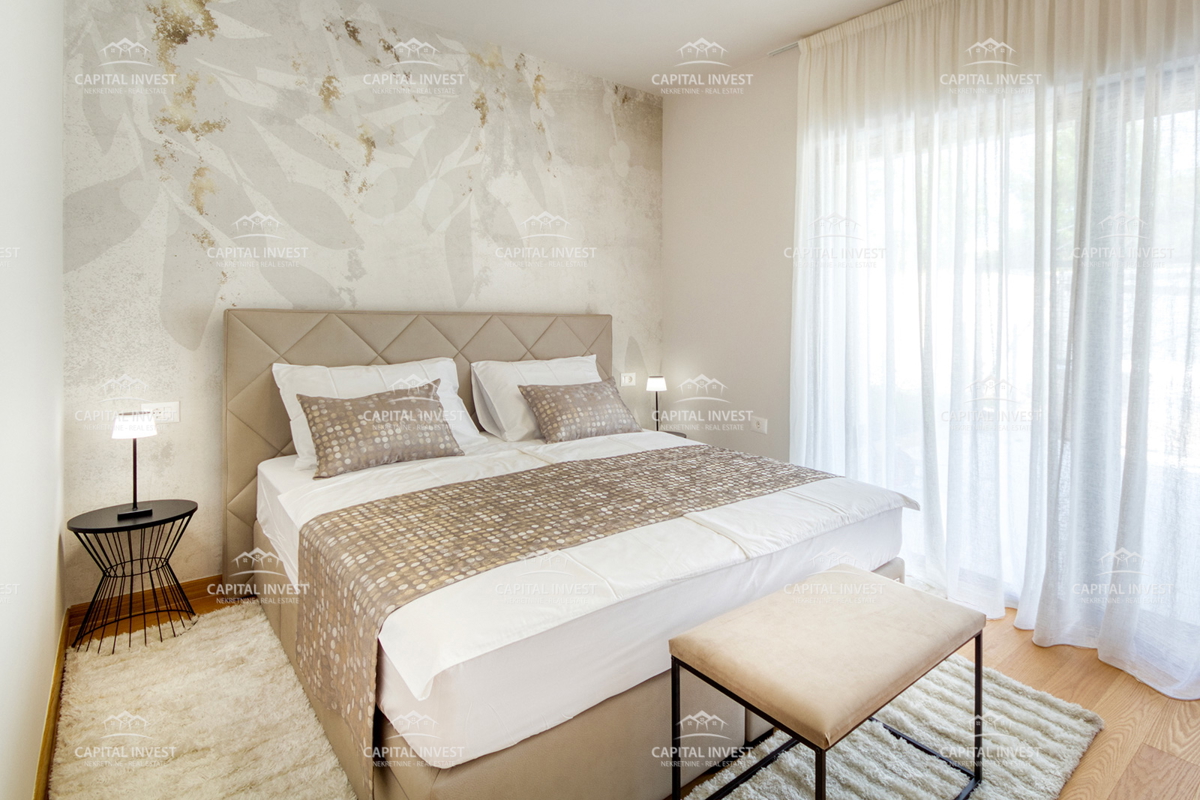 Stanovanje, trisobno, dve terasi, parkirišče, masažna kad, Pula, Istra